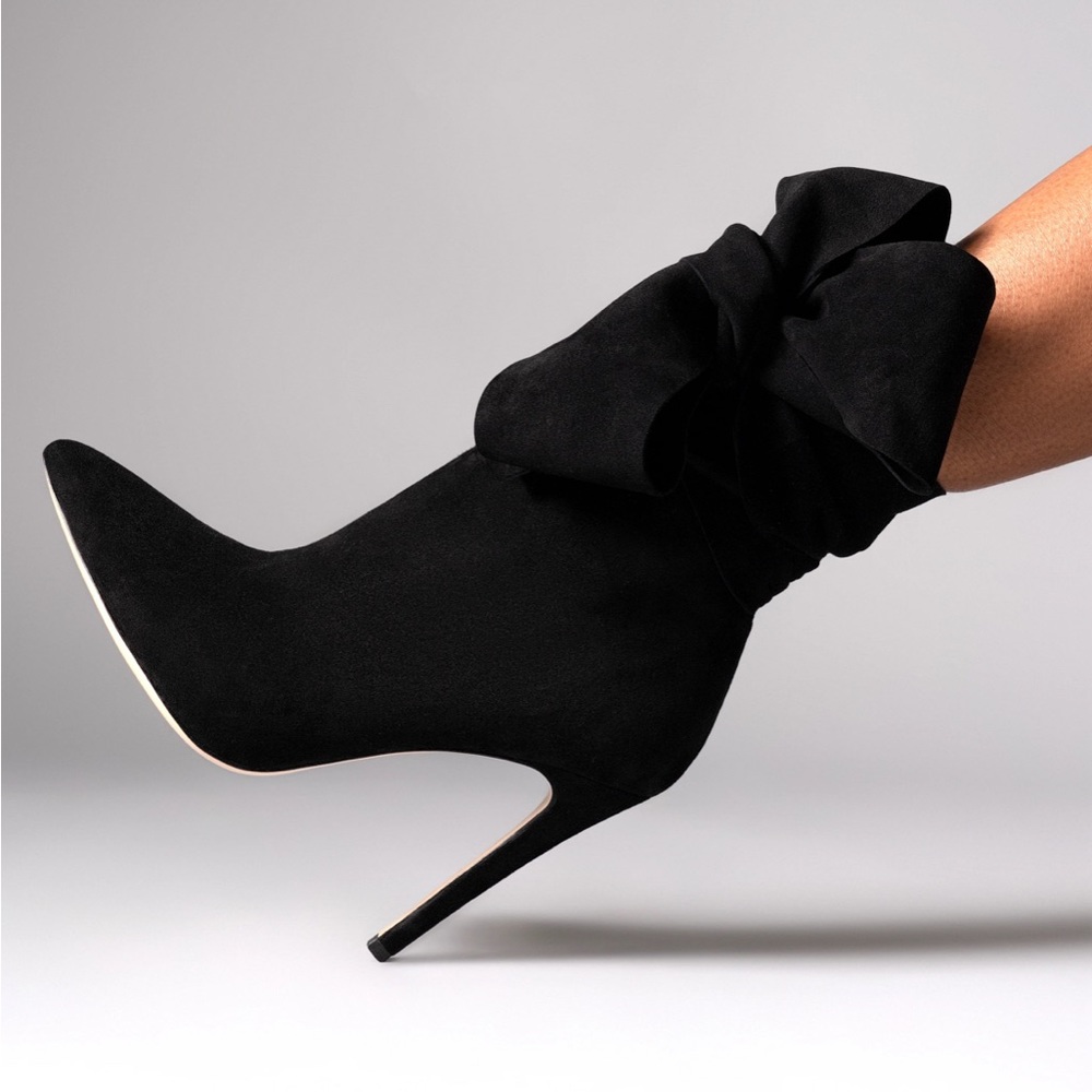 *offers always welcome* Aminah Abdul Jillil black suede ankle boots